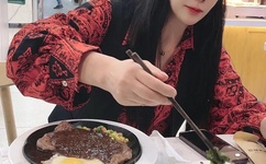 他一次又一次的索要